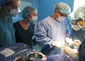 Báo Tuổi trẻ: Không phải cứ niềng là răng đẹp – TS BS Lê Tấn Hùng